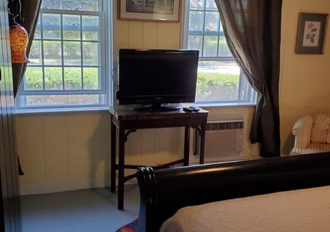 Rugosa Guest House Bed and Breakfast in North Eastham