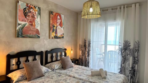 CAPRI GANDIA PRIMERA LÍNEA - Alquiler solo familias Apartment in Safor