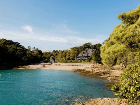 Property building, Sea view