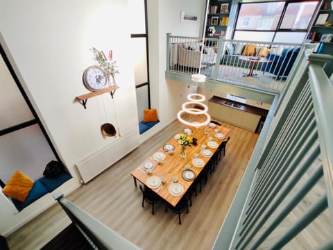 Kitchen or kitchenette, Dining area, Food