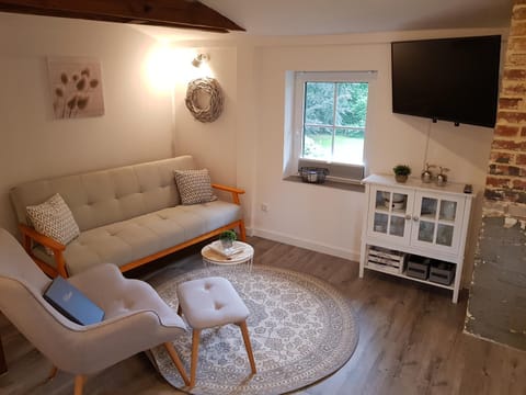 Living room, Garden view