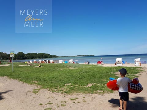 Restaurant/places to eat, Off site, Property logo or sign, Neighbourhood, Natural landscape, Summer, Children play ground, Fishing, Golfcourse, Horse-riding, Minigolf, Beach, Windsurfing, Hiking, Cycling, Supermarket/grocery shop, Family