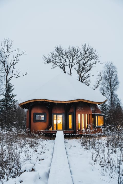 Property building, Winter