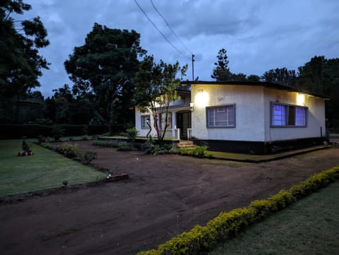 Dans place Bed and Breakfast in Kenya