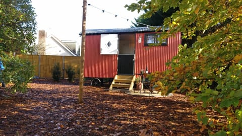 Forest Heath Shepherd's Huts House in East Dorset District