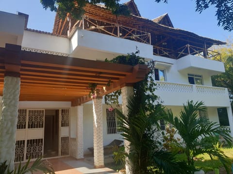 Karibuni palace mtwapa Condo in Mombasa