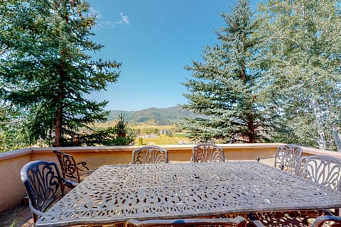 Atriums at EagleRidge 28 House in Steamboat Springs