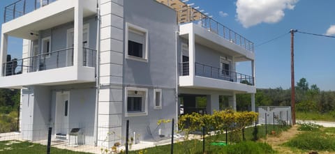 Alykes Volos House in Magnesia Prefecture, Greece