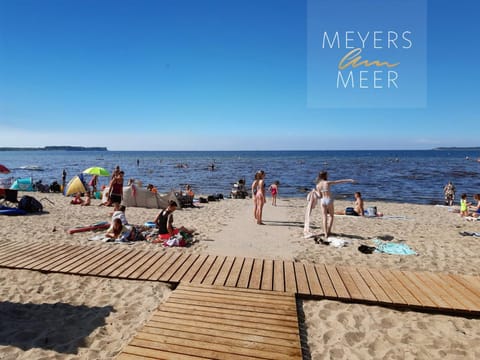 Restaurant/places to eat, Off site, Day, Property logo or sign, Neighbourhood, Natural landscape, Summer, Children play ground, Fishing, Golfcourse, Horse-riding, Minigolf, Beach, Windsurfing, Hiking, Cycling, Supermarket/grocery shop, Shopping Area, Family