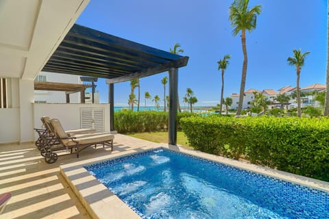 Relax Beach Condo W- Private Pool And Beach! Condo in Punta Cana