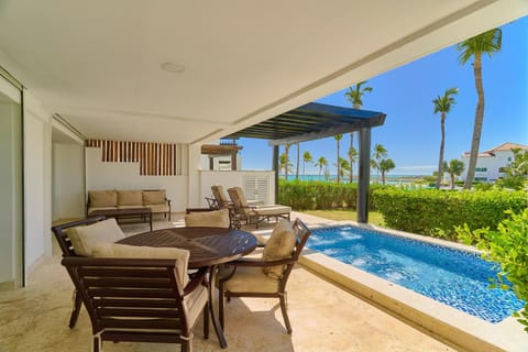 Relax Beach Condo W- Private Pool And Beach! Condo in Punta Cana
