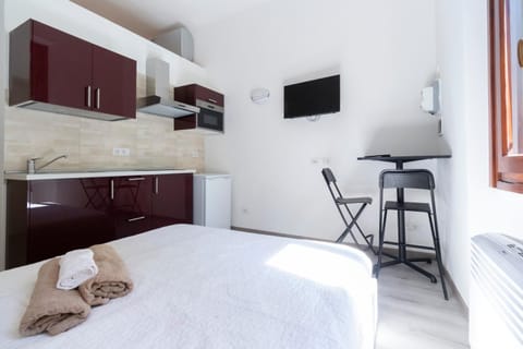 Alessia's Flat - Certosa Apartment in Milan