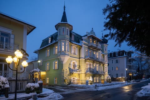 Property building, Winter