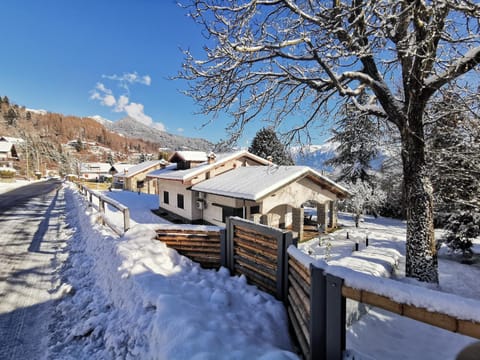 Day, Winter, View (from property/room), City view, Garden view, Mountain view, Street view, Seasons