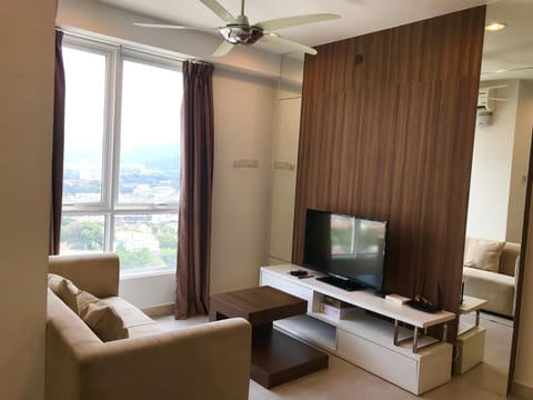 Mansion One Suites by Little Cabin Condo in George Town