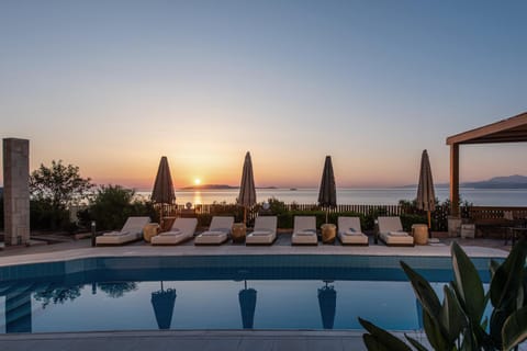 Natural landscape, Sea view, Swimming pool, Sunrise
