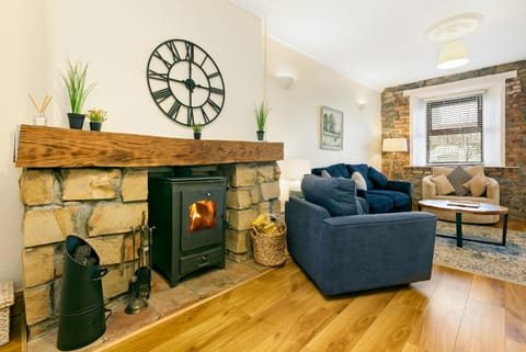 Communal lounge/ TV room, Living room