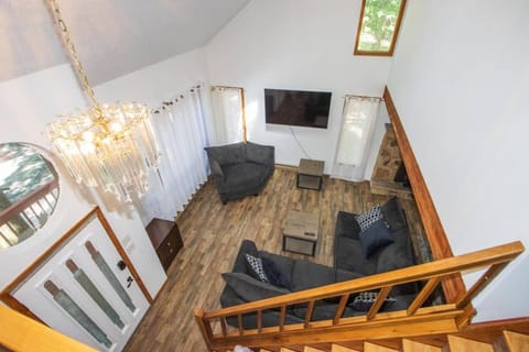 Entire 3 Bedroom Adventure Chalet, Near the best of the Poconos Chalet in Stroud Township