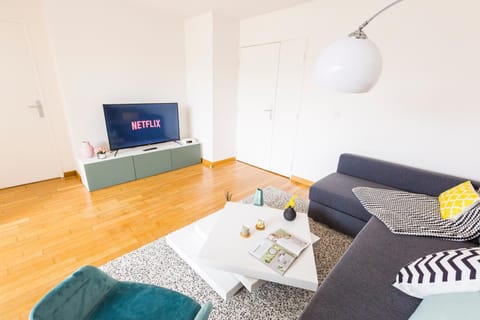 Immotovo - Suite moderne - Paris 8 min - Parking - NETFLIX Apartment in Île-de-France