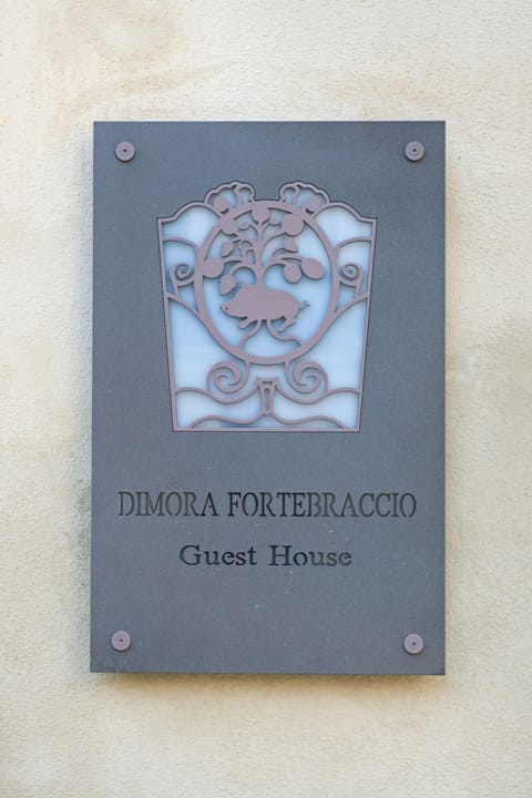 Dimora Fortebraccio Bed and Breakfast in L'Aquila