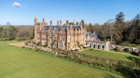 Property building, Day, Natural landscape, Garden