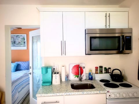 ~ Cozy In-law Apartment Close to Siesta Key ~ Copropriété in Gulf Gate Estates