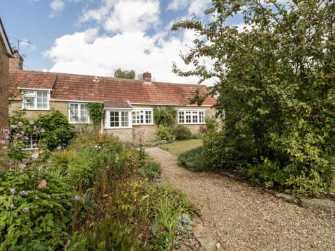 Yeoman Cottage House in South Somerset District