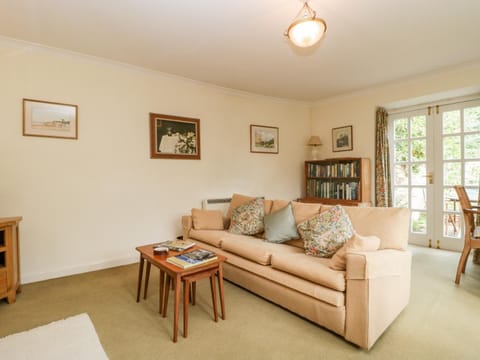 Yeoman Cottage House in South Somerset District