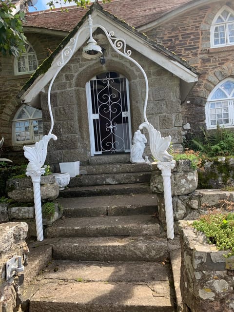 Cobweb Hall House in West Devon District