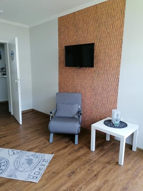 Seating area, Bedroom