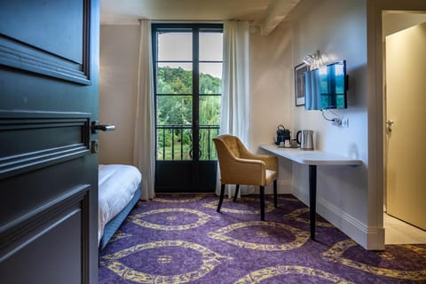 Bed, Seating area, Bedroom, Area and facilities, Area and facilities