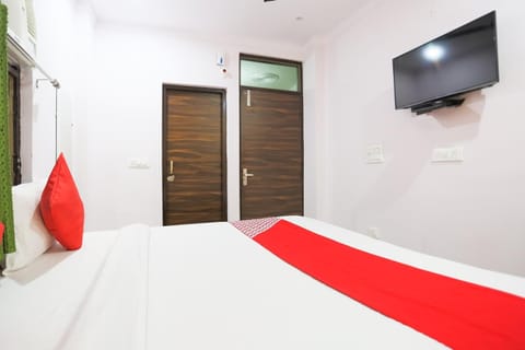 OYO RS Residency Hotel in Delhi