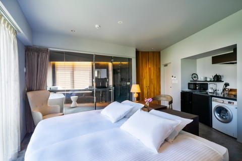 HOTEL PETIT SUITE SOGENJI ISHIMON Apartment hotel in Naha