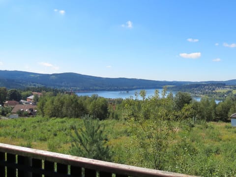 Balcony/Terrace, Beach, Lake view, Mountain view