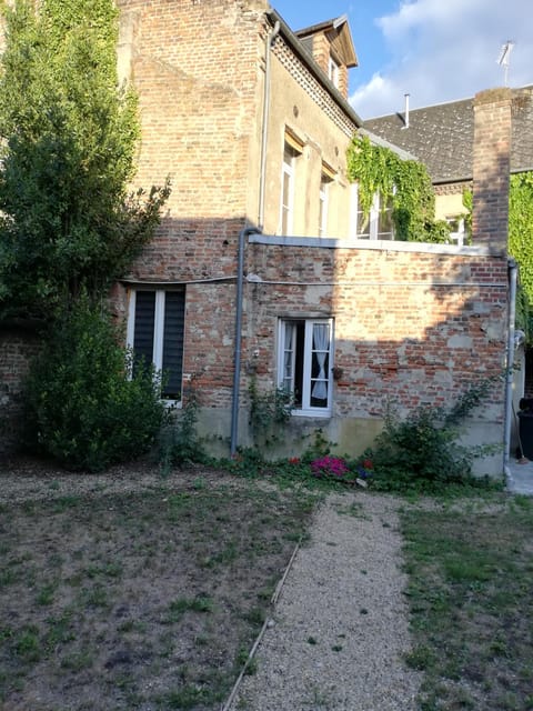 Sweet garden House in Wallonia, Belgium