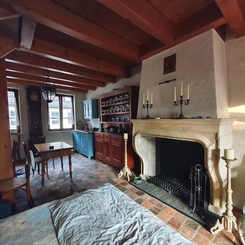 Living room, Decorative detail, Dining area