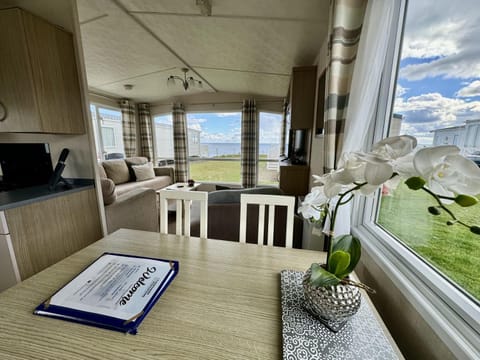 Seating area, Dining area, Pets, Sea view, Sunrise, Sunset, pet friendly