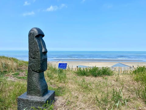 Neighbourhood, Beach, On site, Area and facilities