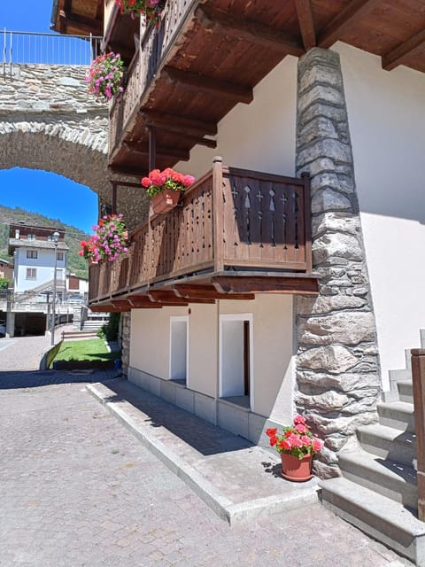 Lo PONTON Apartment in Aosta Valley, Italy