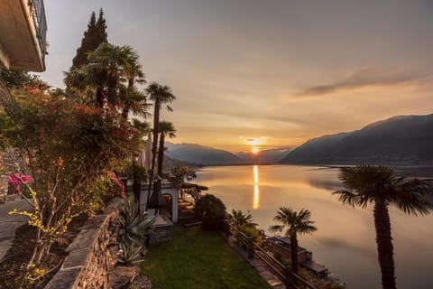Natural landscape, Lake view, Mountain view, Sunset