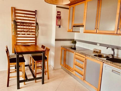 Dining area, dishwasher, minibar, stove, kitchen