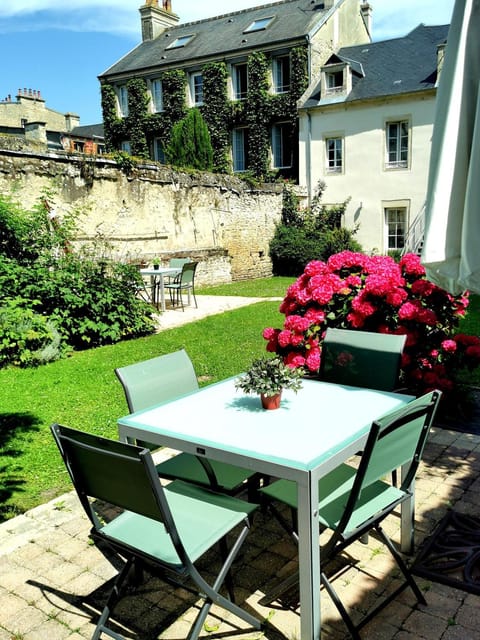 Garden, Garden view