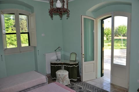 Colonna Country Home Apartment in Molise, Italy