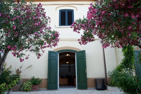 Colonna Country Home Condo in Province of Foggia