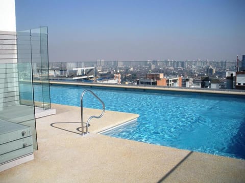 City view, Swimming pool