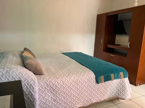 Hostal Avenue Bed and Breakfast in La Serena