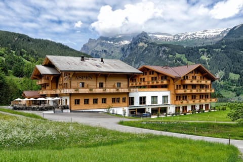 Property building, Spring, Day, Natural landscape, Mountain view