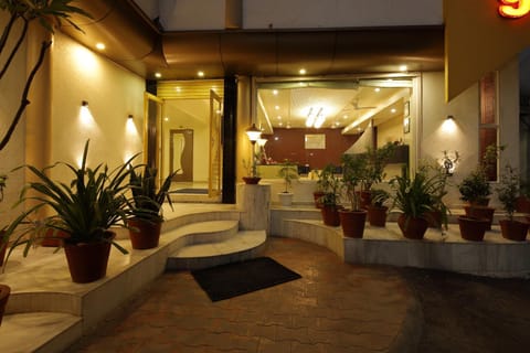 Hotel Volga Hotel in Ahmedabad