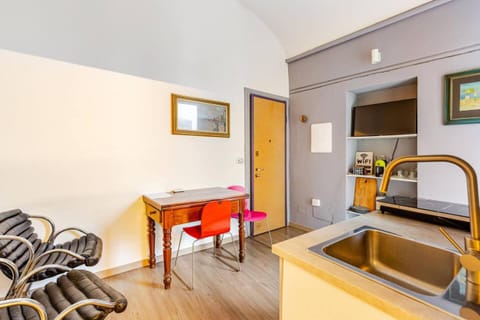 TV and multimedia, Lounge or bar, kitchen, air conditioner