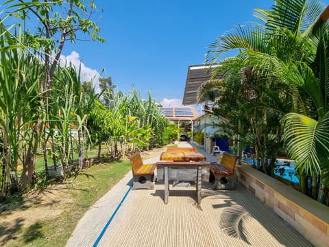Tina's Living Paradise II - Guesthouses with private pool, 5 min to beach House in Phe